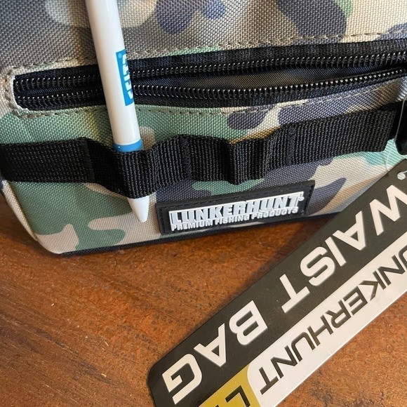 NWT Lunkerhunt LTS Fishing Waist Bag w/ Tackle Box - Picture 4 of 12